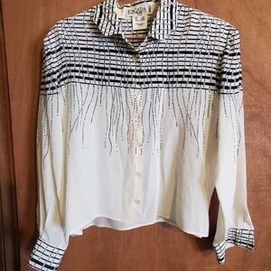 Escada Margaretha  Ley sz 38. 100% silk . Made in germany. Button up black white